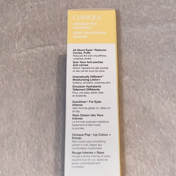 Clinique fan favorites (sample sizes) - Picture 3 of 16